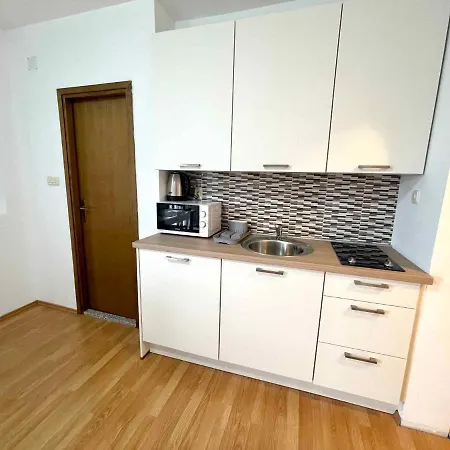 In 45258 Apartament *